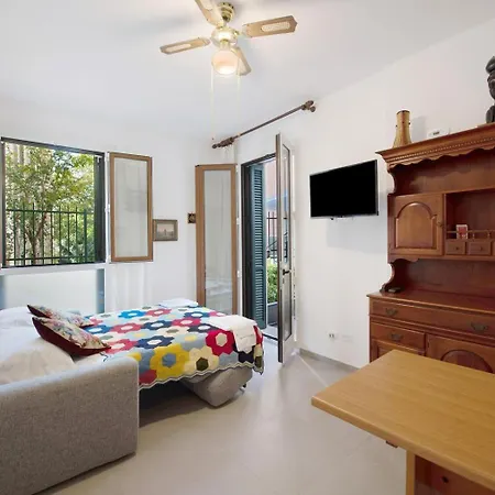 Apartment Casa Valeria 1 *